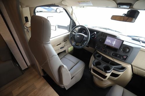 2025 Winnebago Minnie Winnie 31K