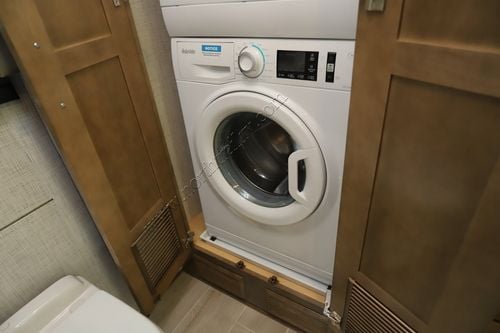 2026 Newmar Ventana 3809 Class A