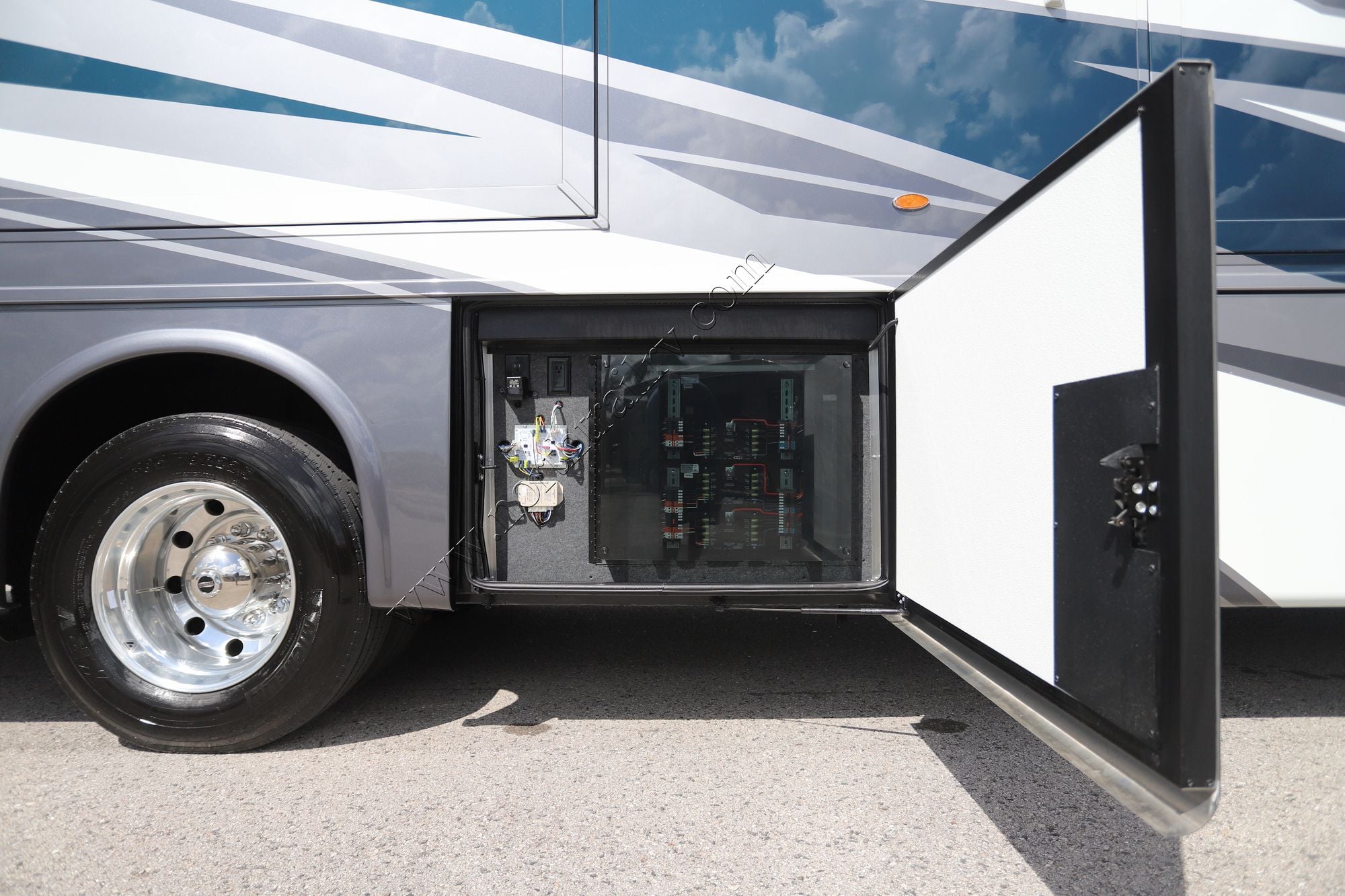 New 2026 Newmar Ventana 3809 Class A  For Sale