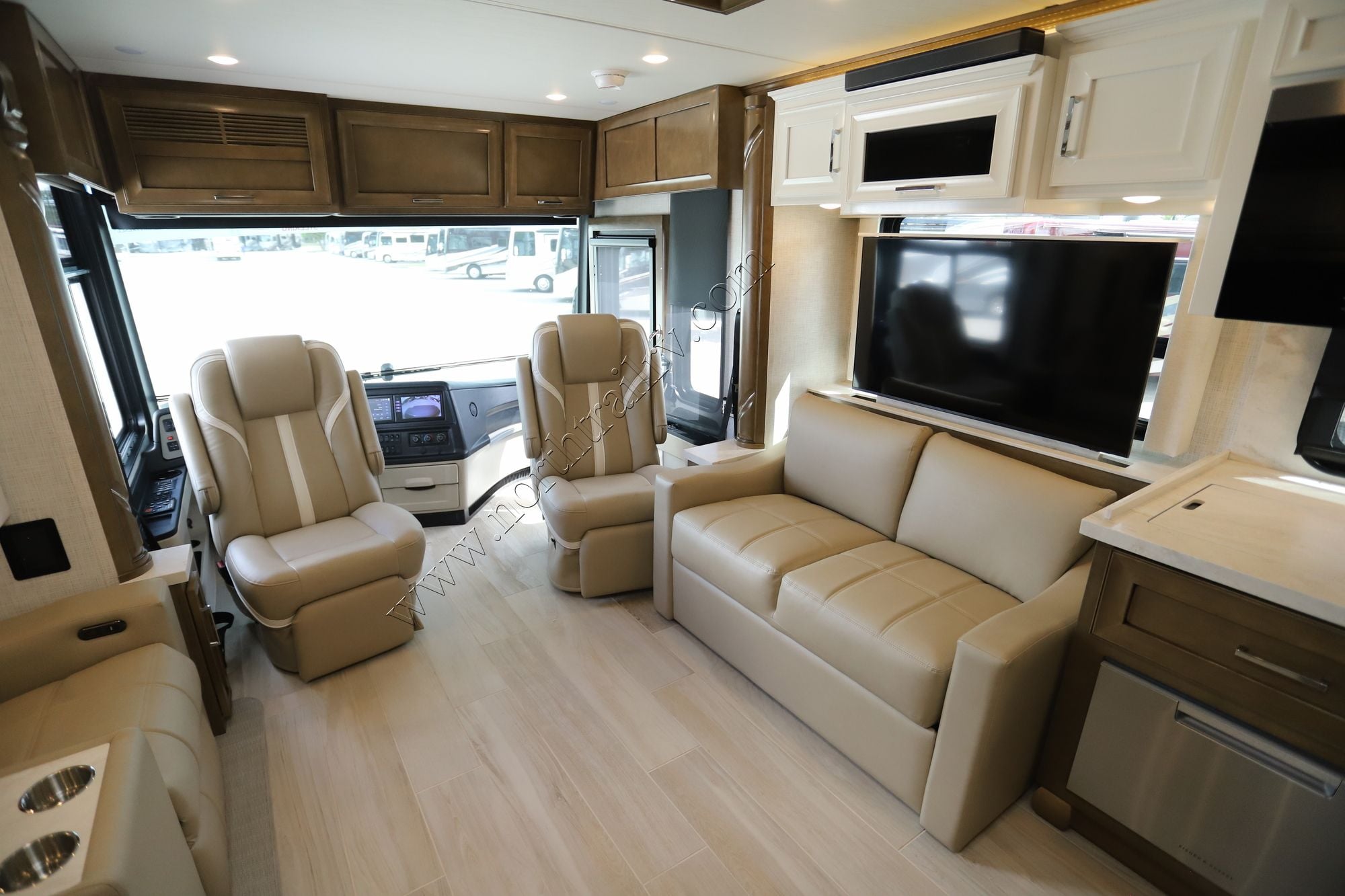 New 2026 Newmar Ventana 3809 Class A  For Sale