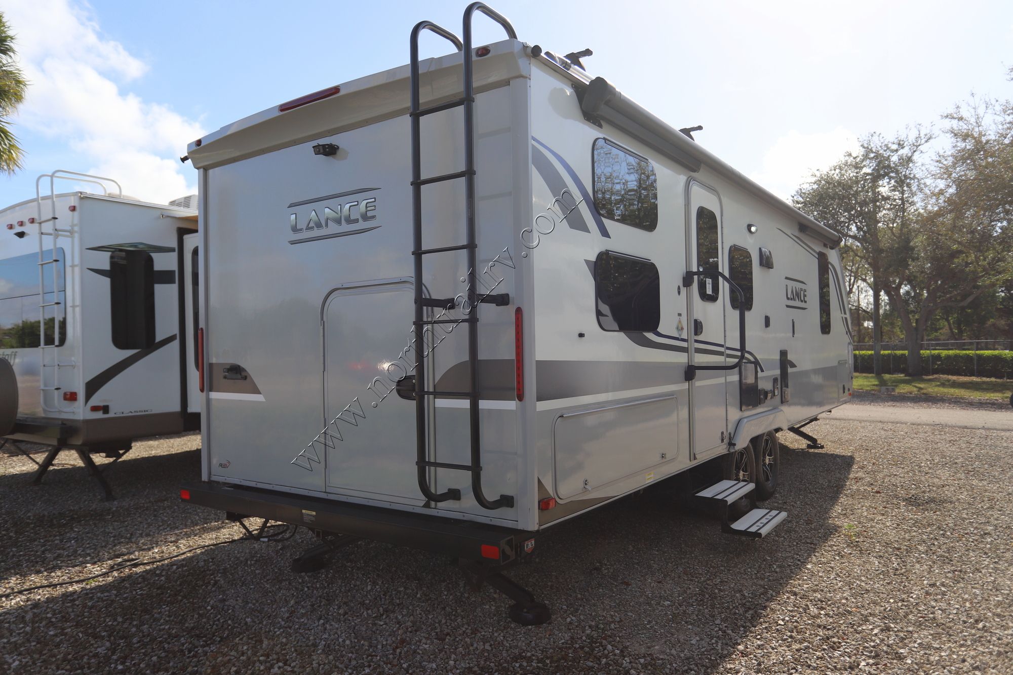 2020 Lance Lance 2445 Travel Trailer Used  For Sale