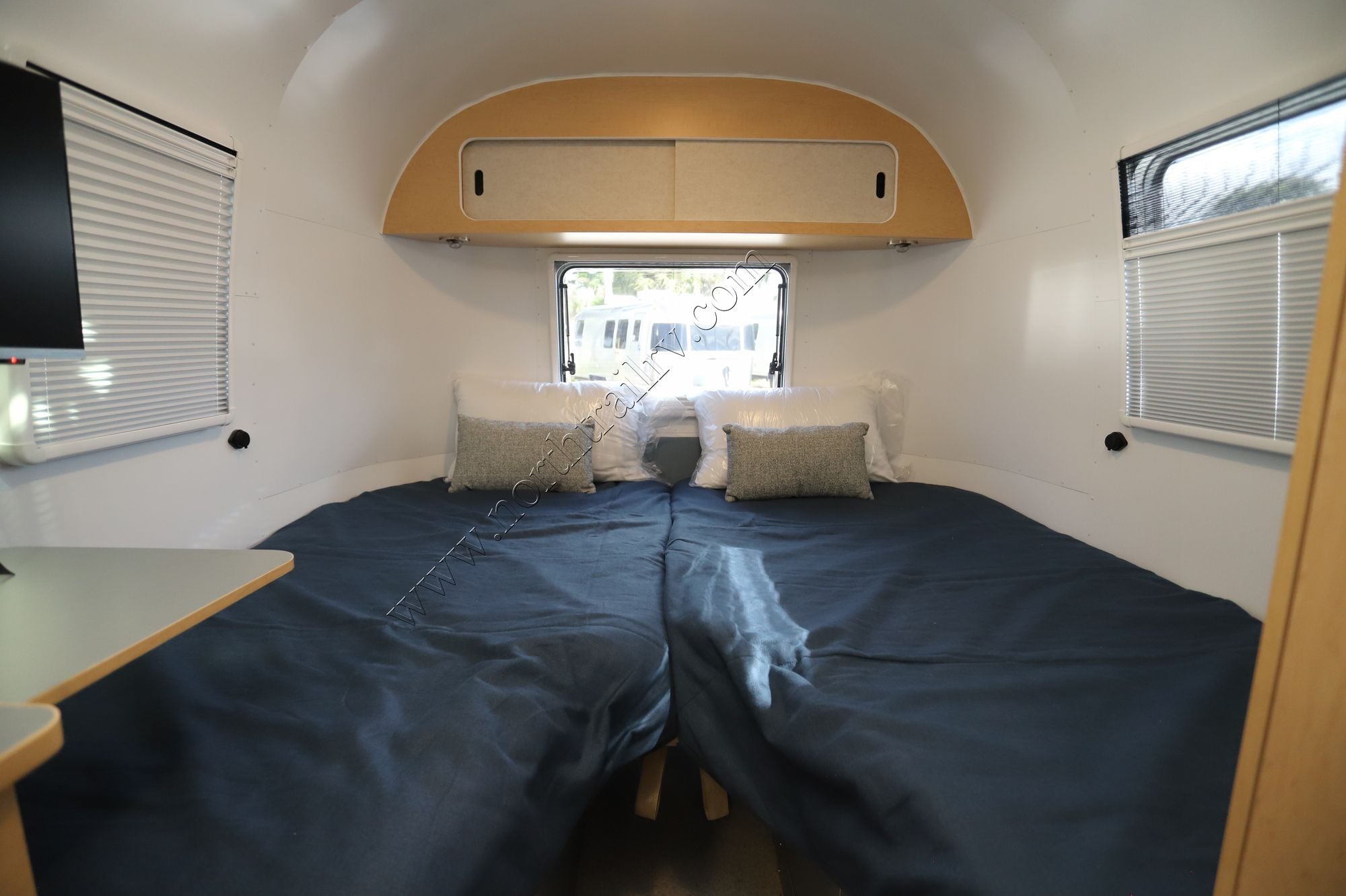 New 2026 Airstream World Travel 22RB Travel Trailer  For Sale