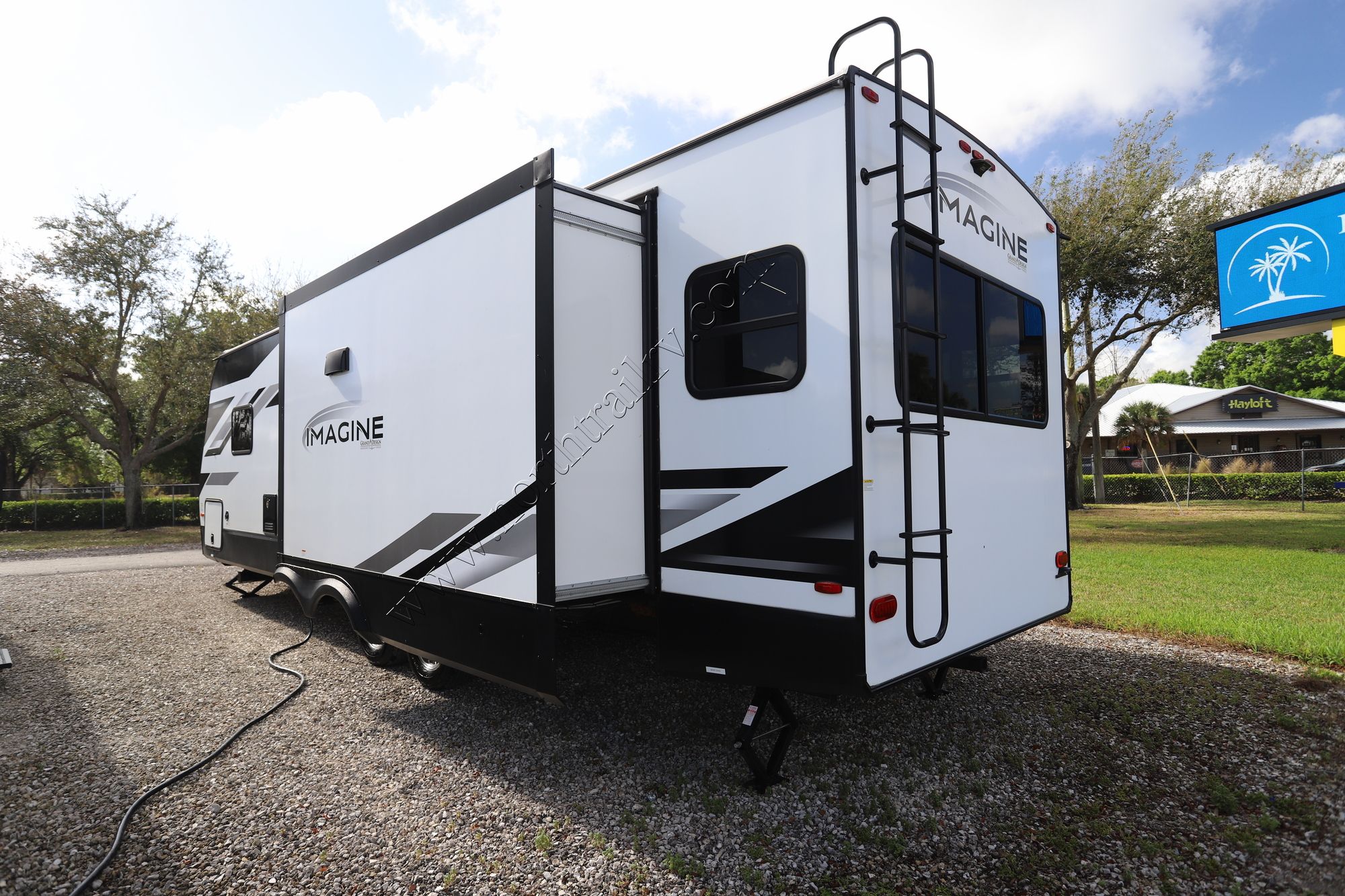 Used 2025 Grand Design Imagine 2970RL Travel Trailer  For Sale