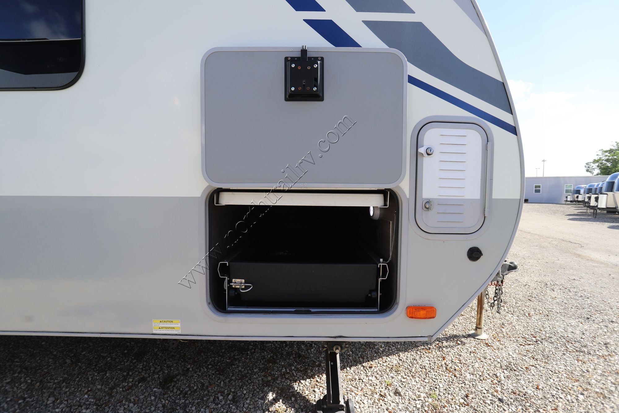 2020 Lance Lance 2445 Travel Trailer Used  For Sale