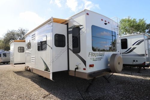 2015 Forest River Flagstaff M8321KBS