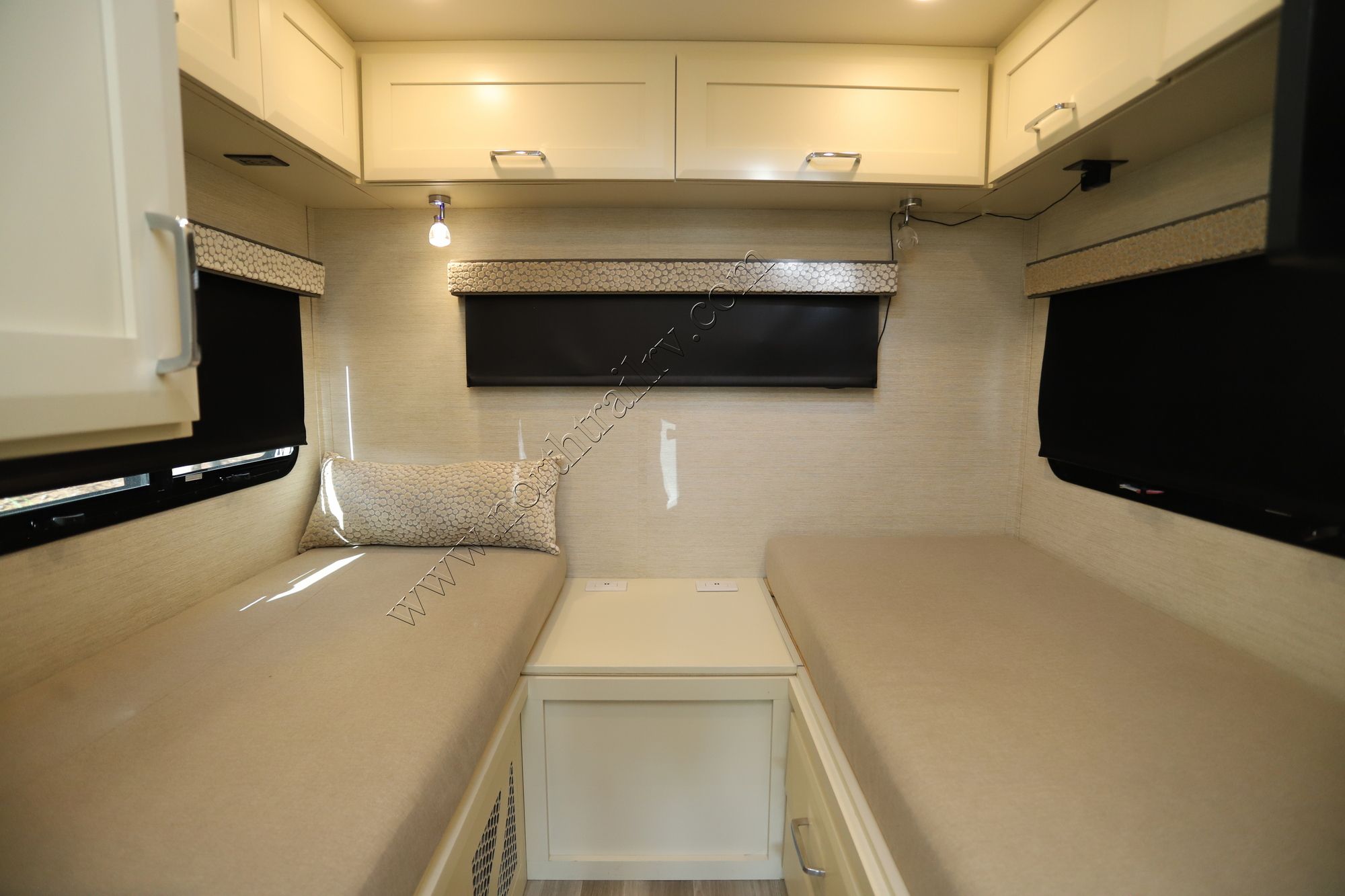 Used 2021 Tiffin Motor Homes Wayfarer 25TW Class C  For Sale