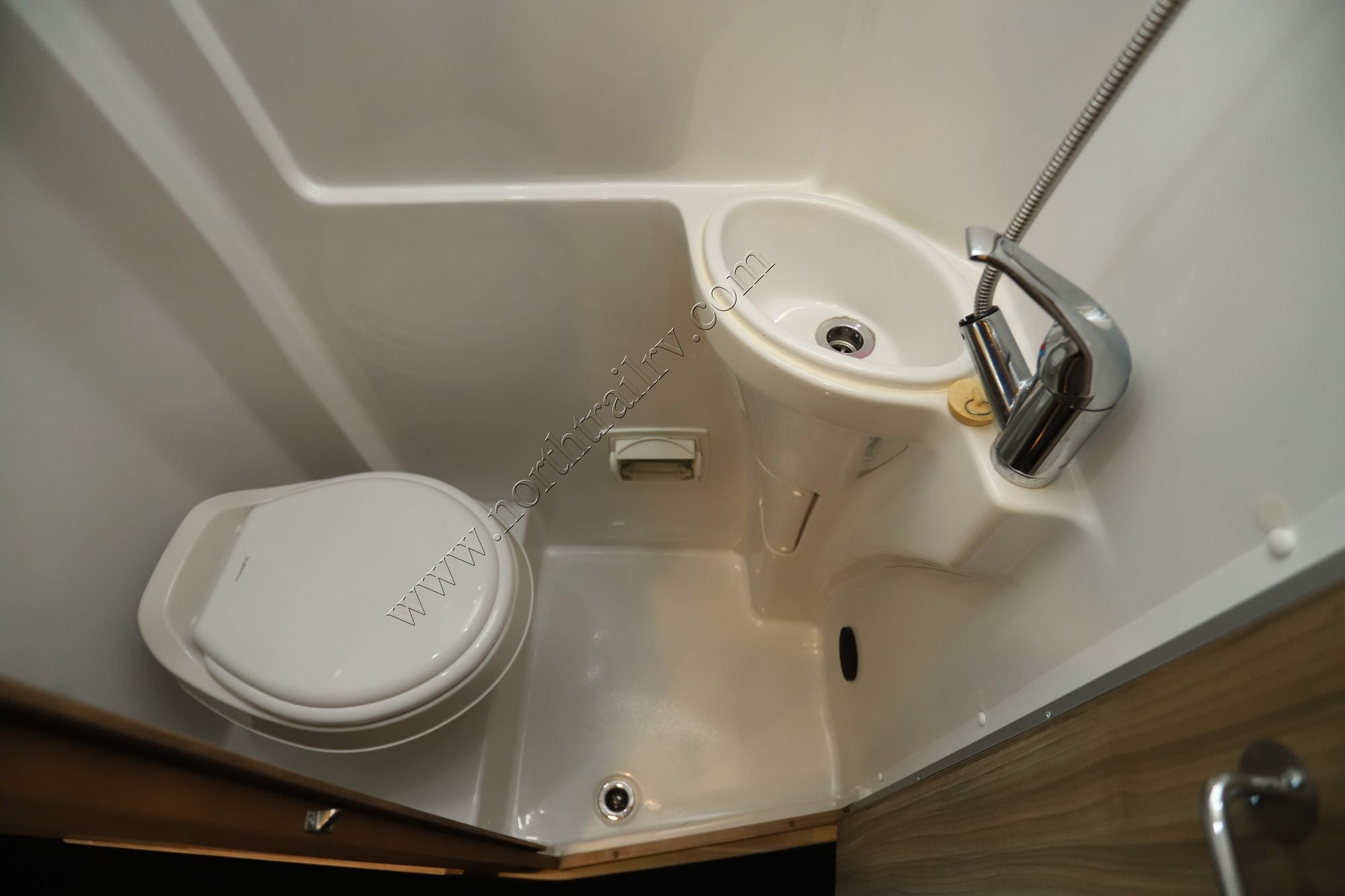 Used 2024 Airstream Interstate 24GL 4X4 E1 Class B  For Sale