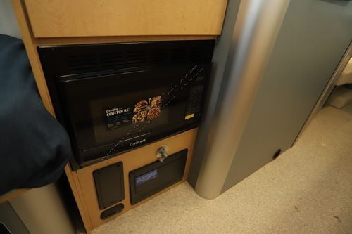 2026 Airstream World Travel 22RB