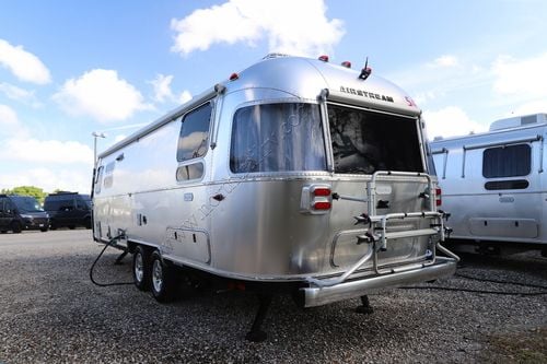 2025 Airstream Flying Cloud 28RBT