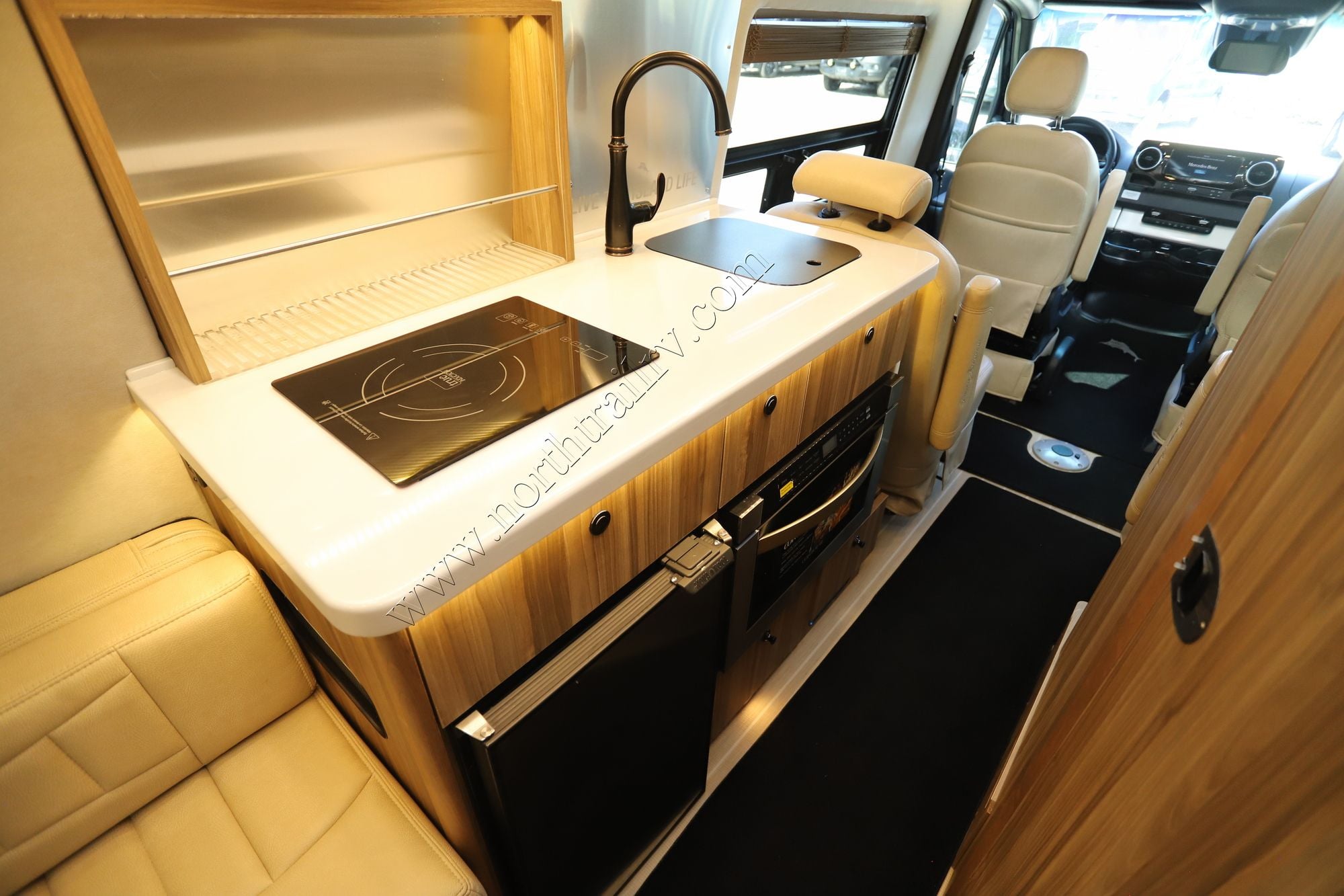 Used 2024 Airstream Interstate 24GL 4X4 E1 Class B  For Sale