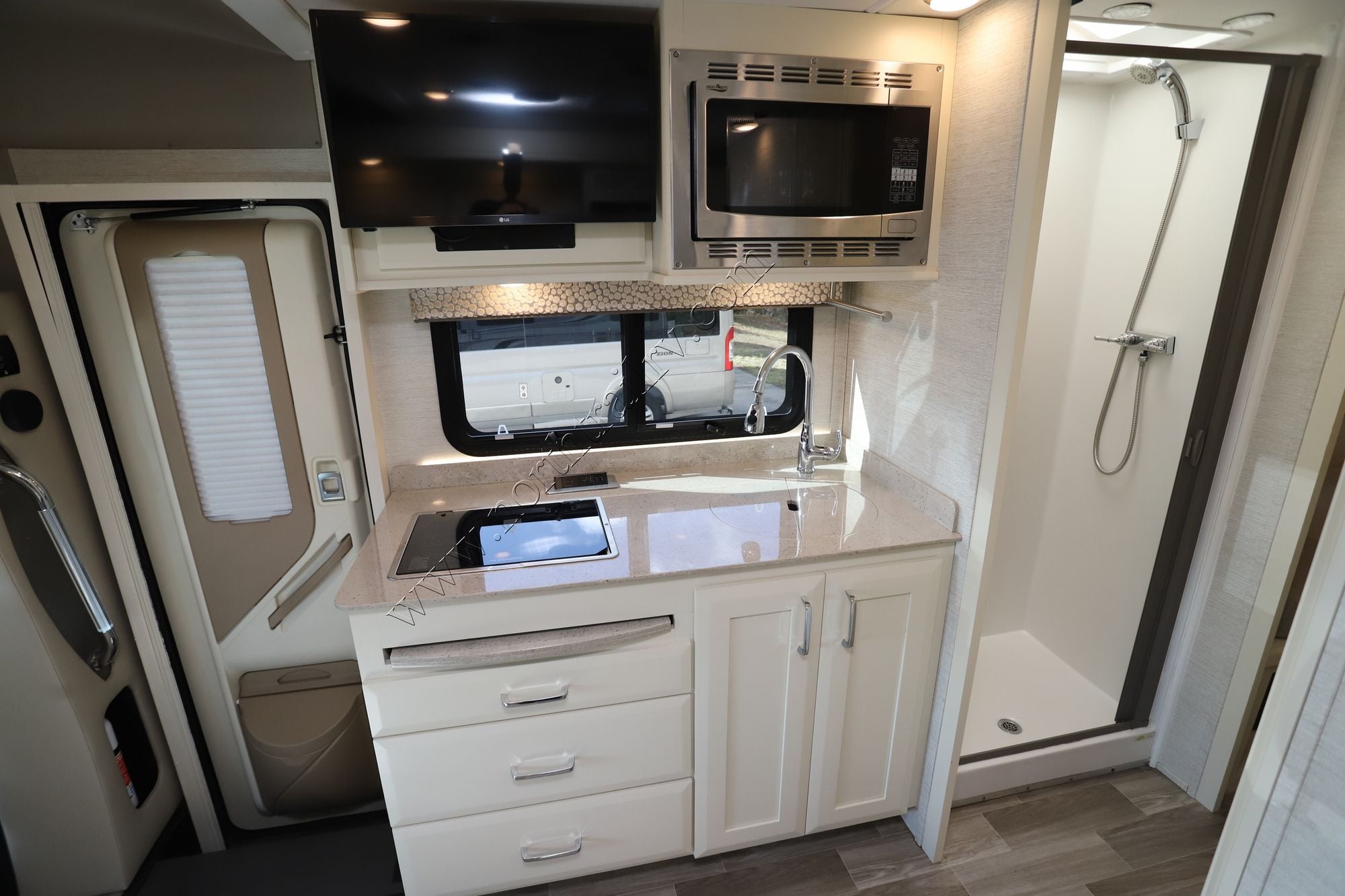 Used 2021 Tiffin Motor Homes Wayfarer 25TW Class C  For Sale