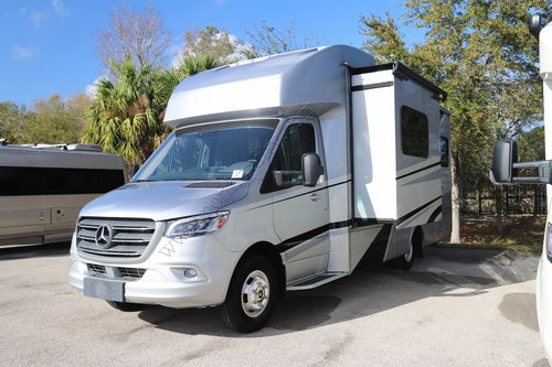 2021 Tiffin Motor Homes Wayfarer 25TW Class C
