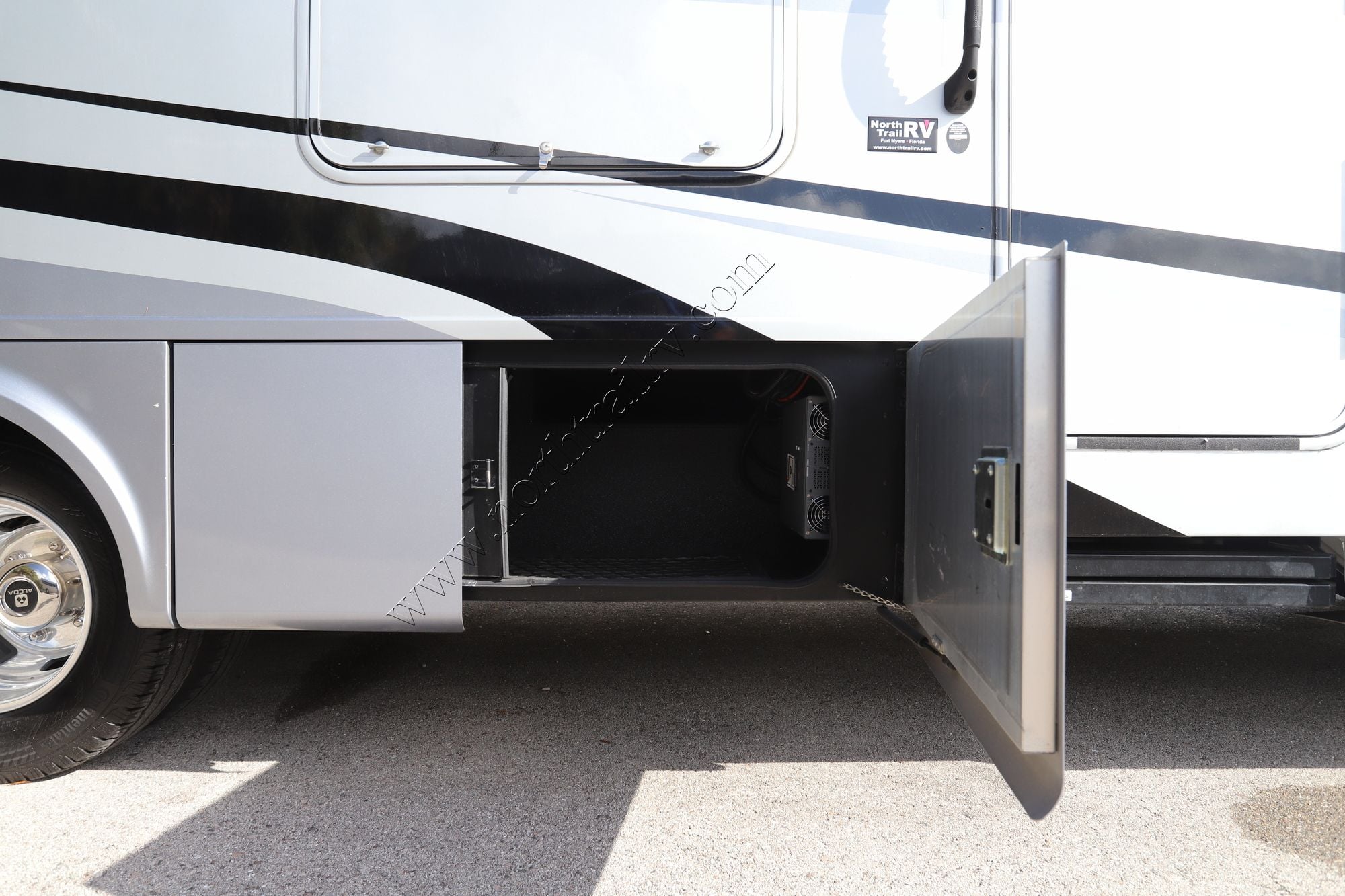 Used 2021 Tiffin Motor Homes Wayfarer 25TW Class C  For Sale