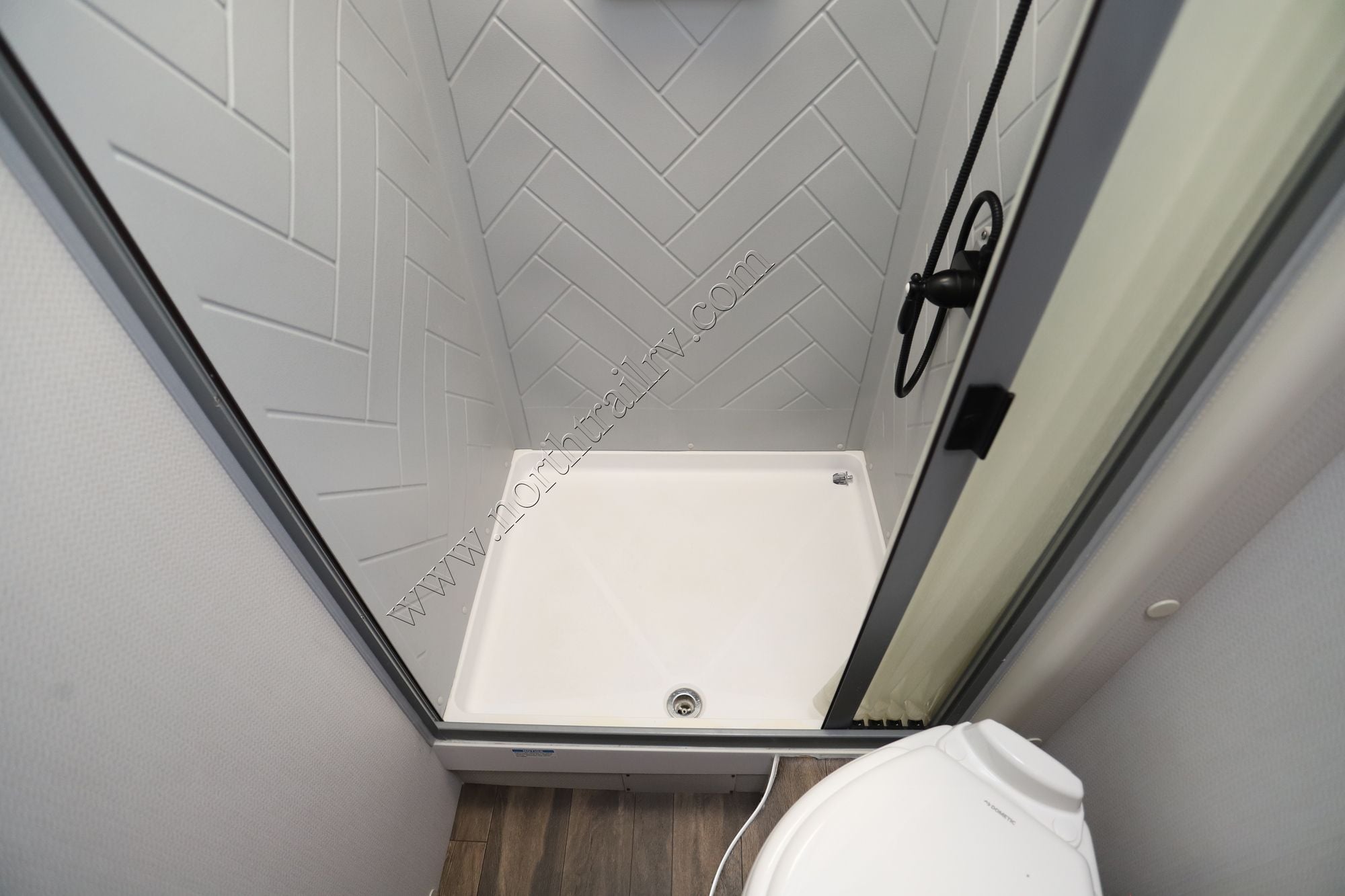 2020 Lance Lance 2445 Travel Trailer Used  For Sale