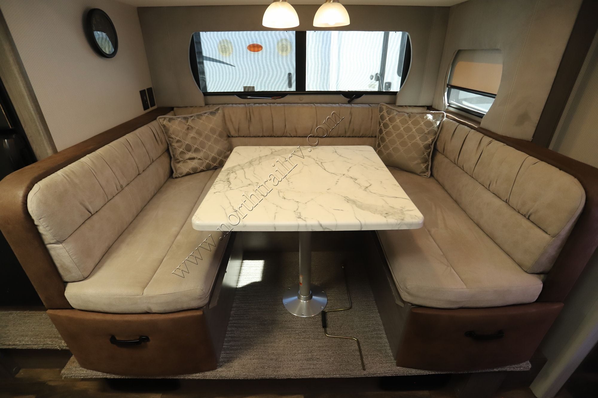 2020 Lance Lance 2445 Travel Trailer Used  For Sale