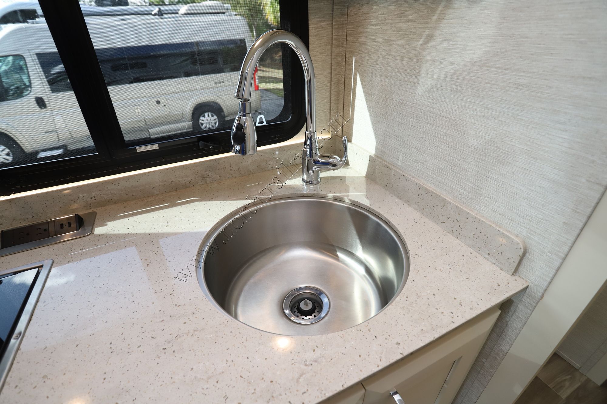 Used 2021 Tiffin Motor Homes Wayfarer 25TW Class C  For Sale