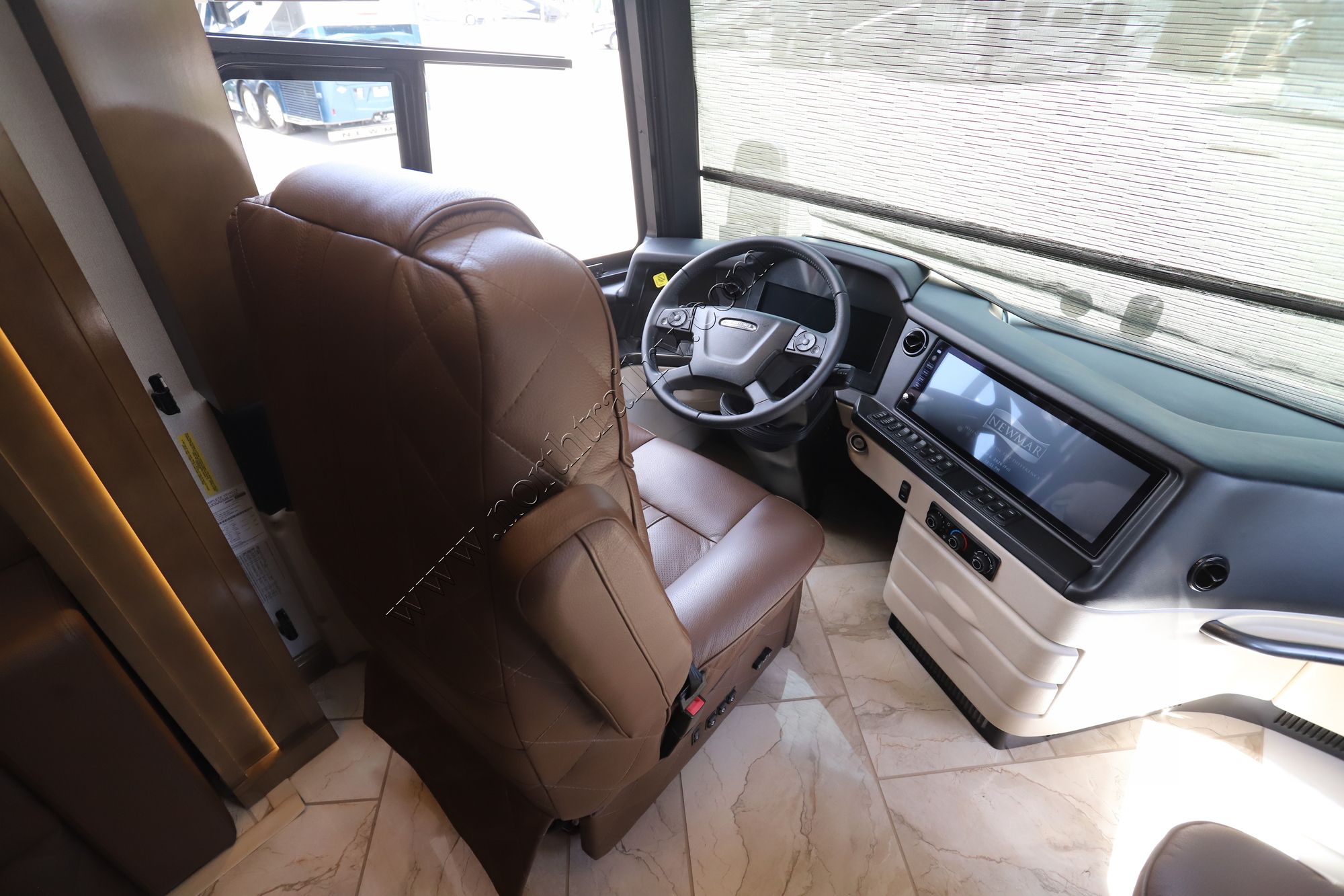 New 2027 Newmar Essex 4551 Class A  For Sale