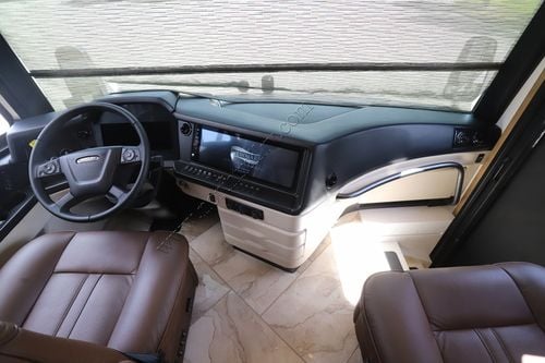 2027 Newmar Essex 4551