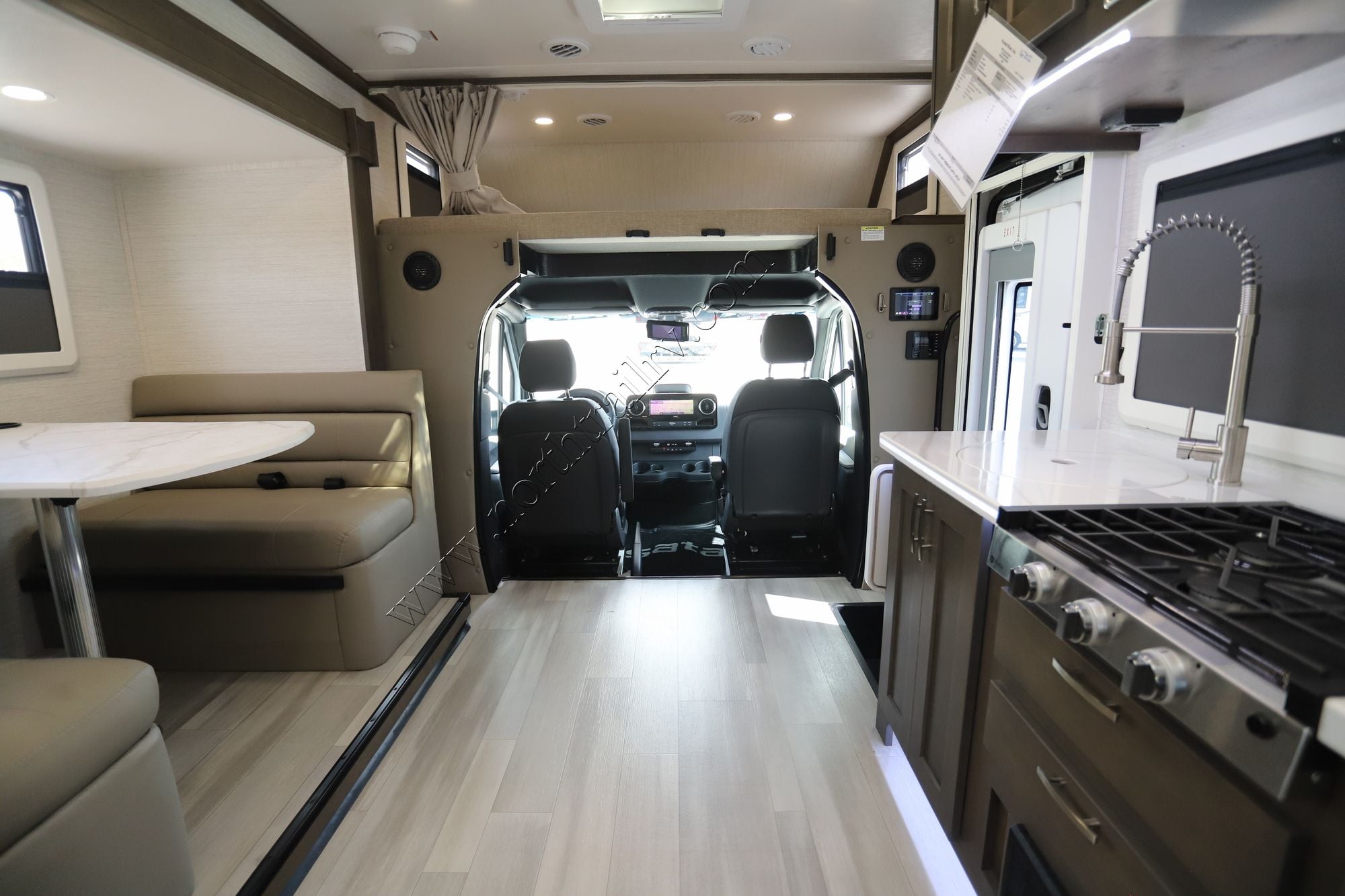 New 2026 Dynamax Isata 3 24FW Class C  For Sale