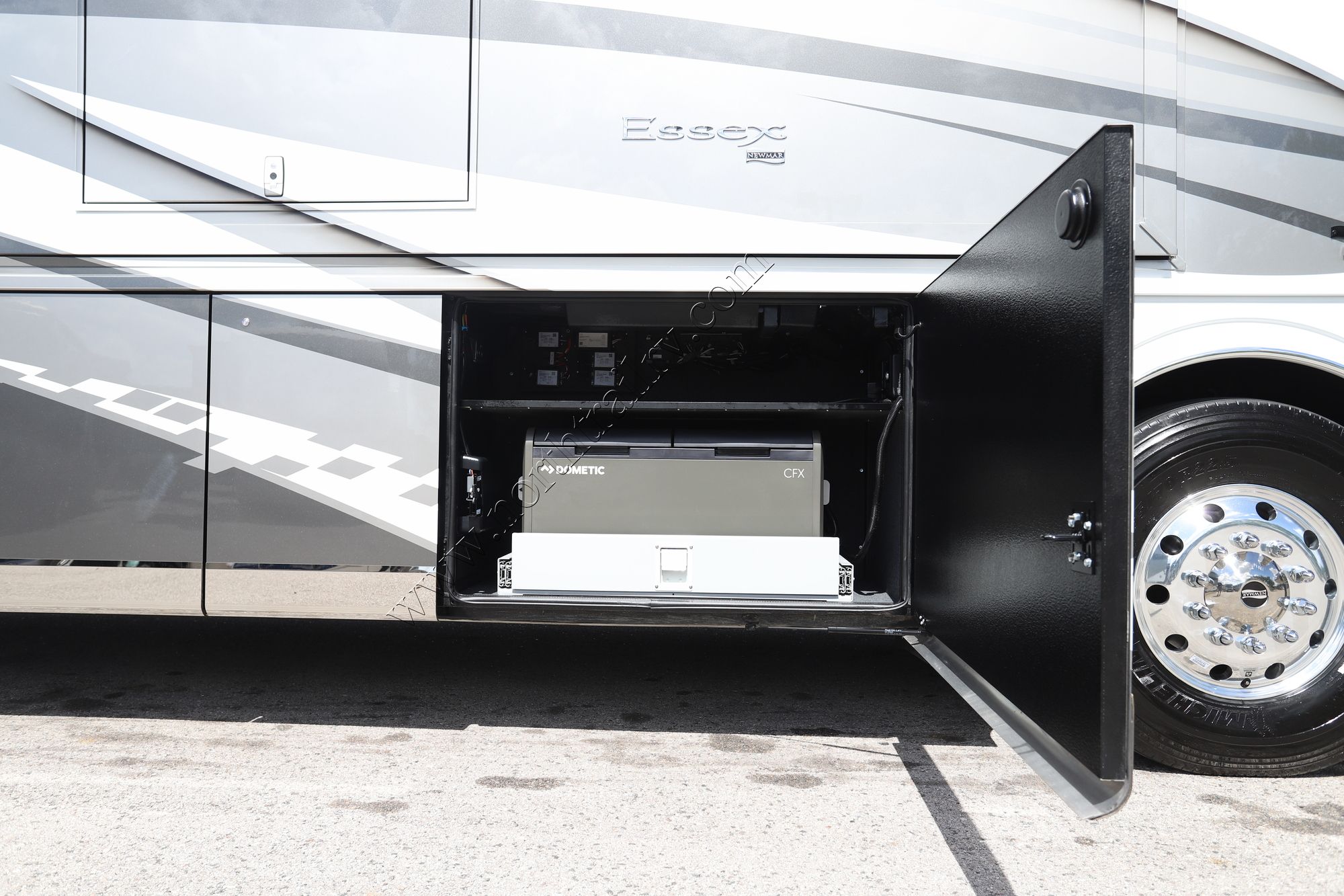 New 2027 Newmar Essex 4551 Class A  For Sale