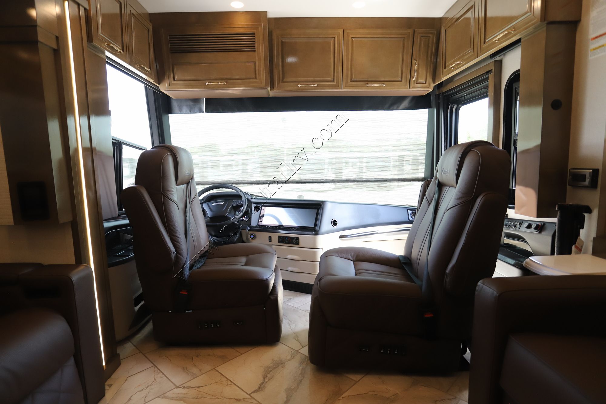 New 2027 Newmar Essex 4551 Class A  For Sale