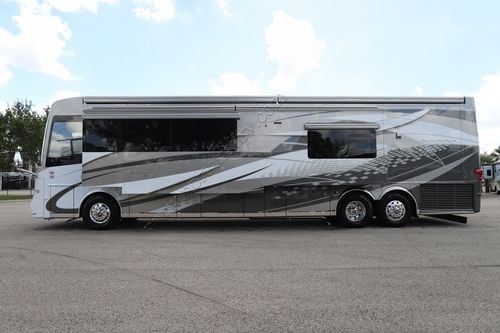 2027 Newmar Essex 4551