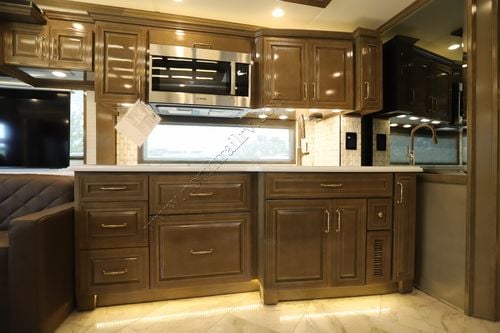 2027 Newmar Essex 4551