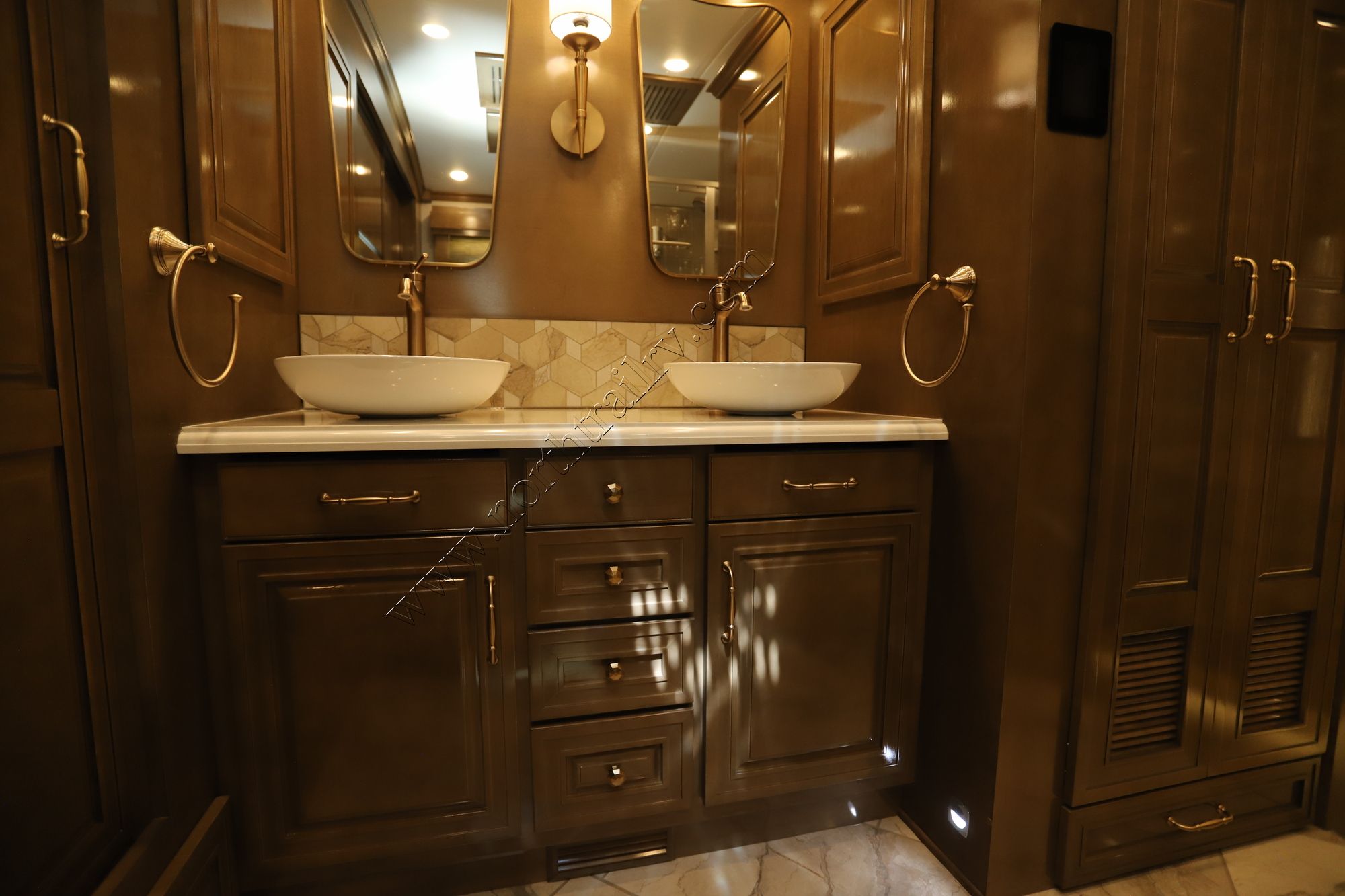 New 2027 Newmar Essex 4551 Class A  For Sale