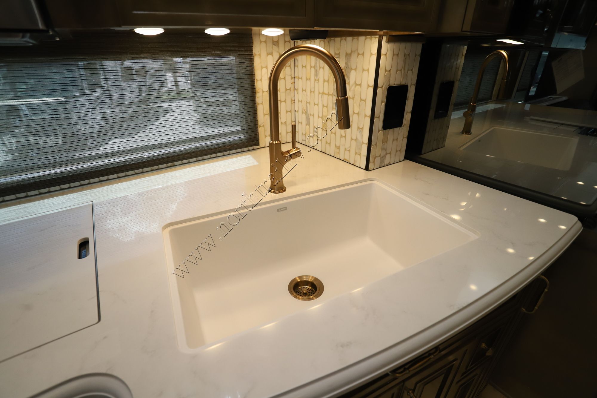 New 2027 Newmar Essex 4551 Class A  For Sale