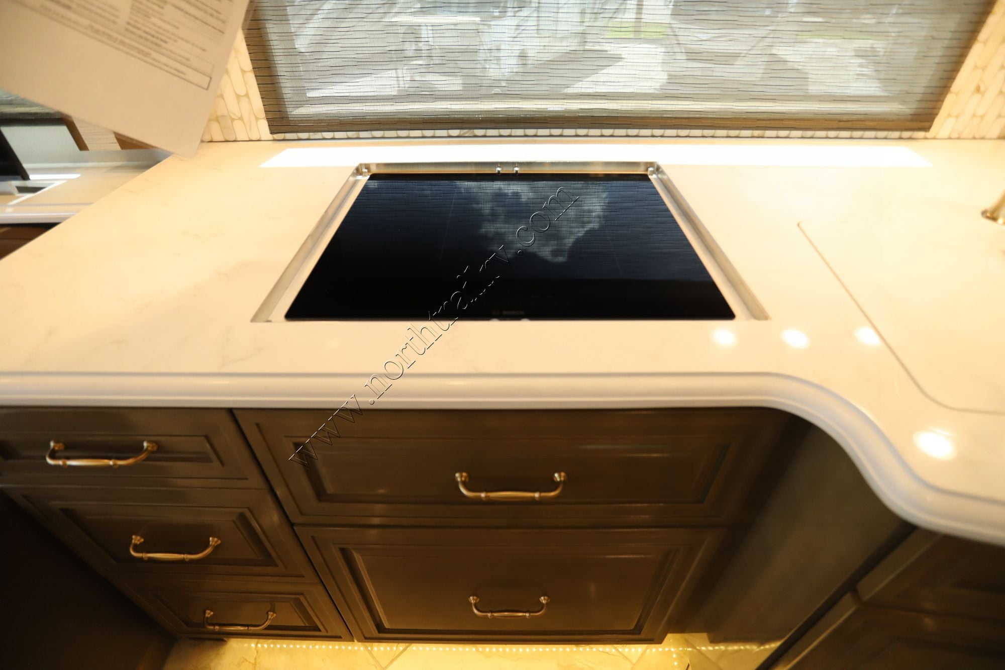 New 2027 Newmar Essex 4551 Class A  For Sale