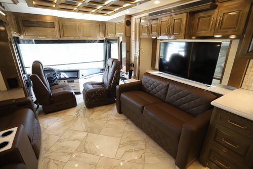 2027 Newmar Essex 4551