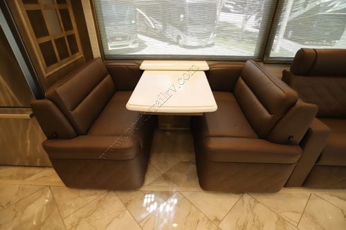 2027 Newmar Essex 4551