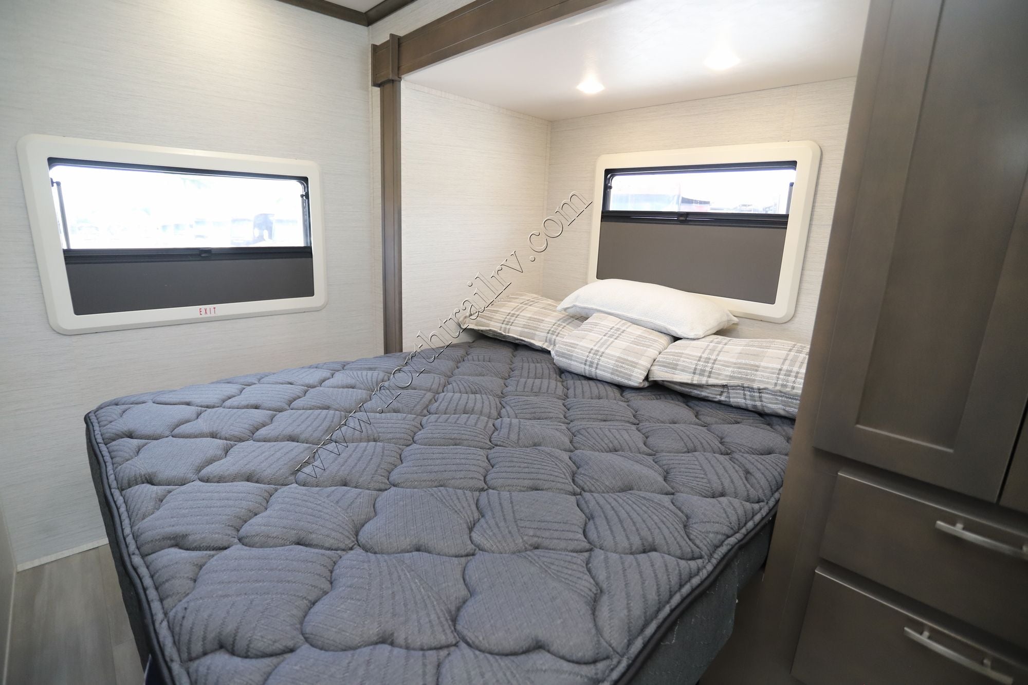 New 2026 Dynamax Isata 3 24FW Class C  For Sale