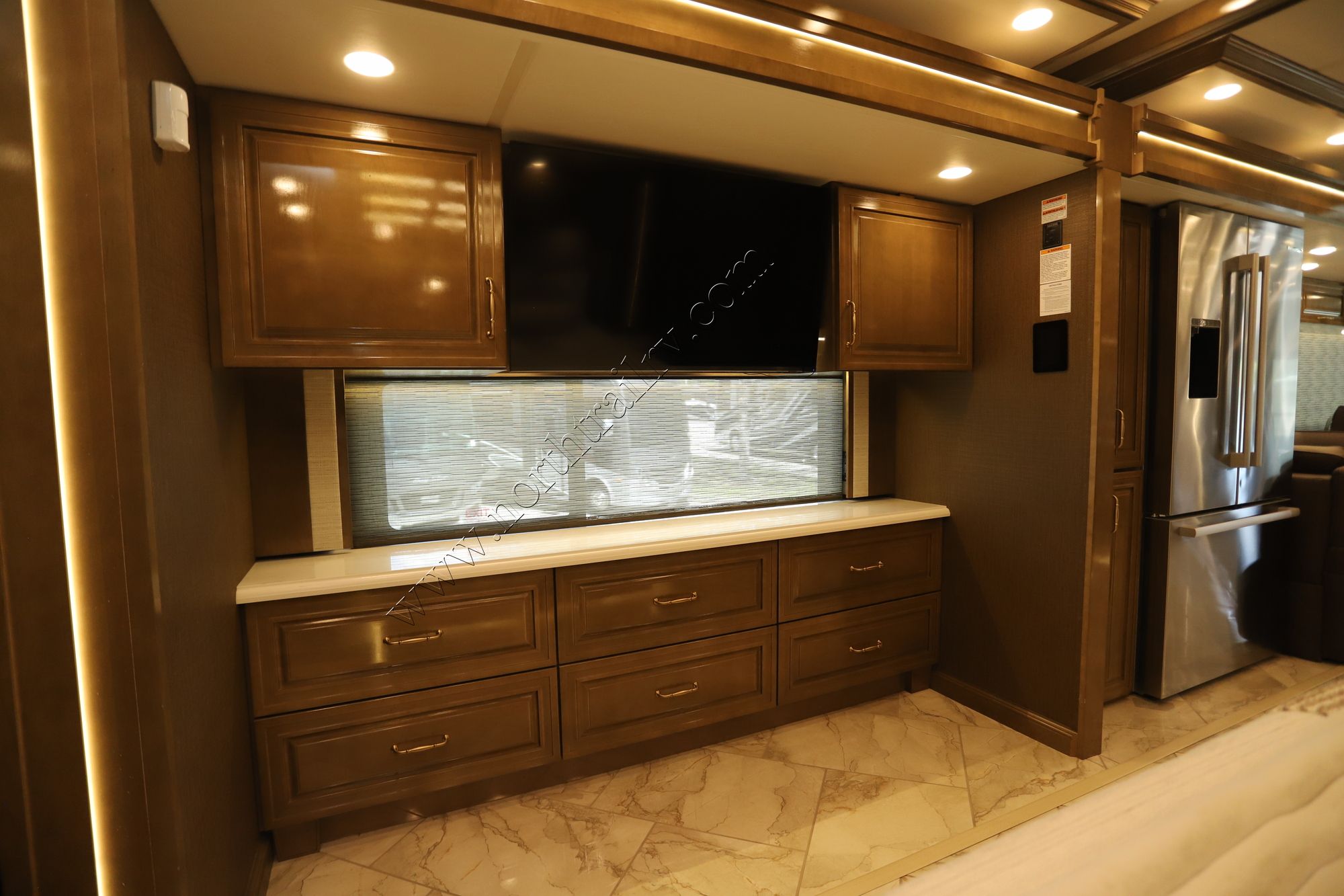 New 2027 Newmar Essex 4551 Class A  For Sale