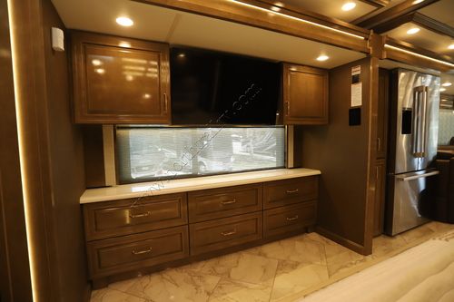 2027 Newmar Essex 4551