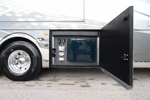 2027 Newmar Essex 4551