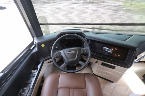 2027 Newmar Essex 4551