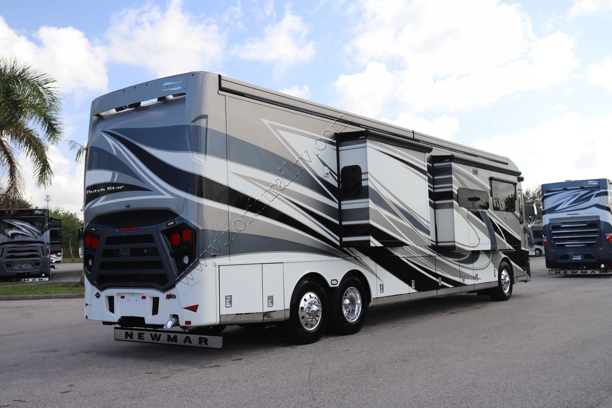 Used 2021 Newmar Dutch Star 4369 Class A  For Sale