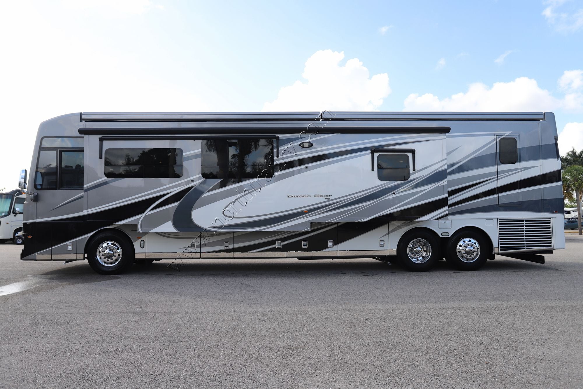 Used 2021 Newmar Dutch Star 4369 Class A  For Sale