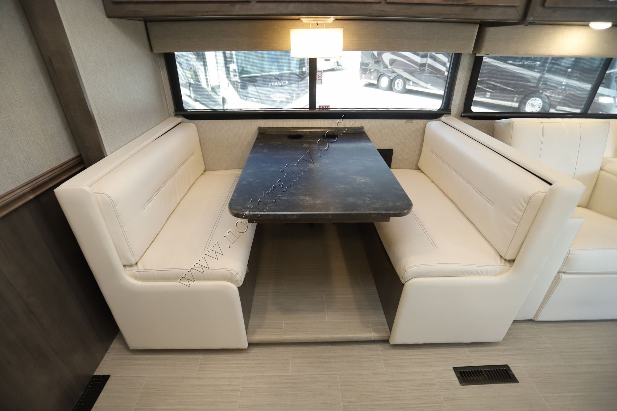 Used 2022 Winnebago Adventurer 36Z Class A  For Sale