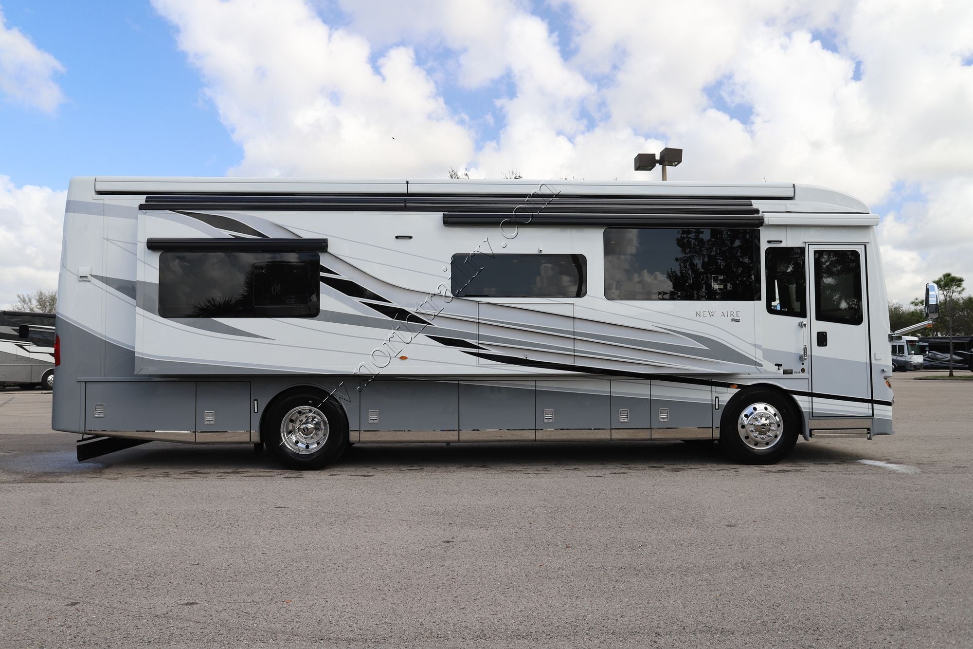 New 2027 Newmar New Aire 3543 Class A  For Sale