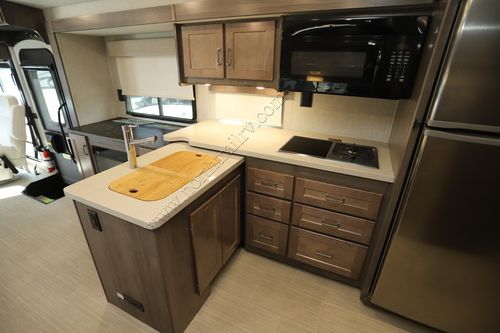 2022 Winnebago Adventurer 36Z