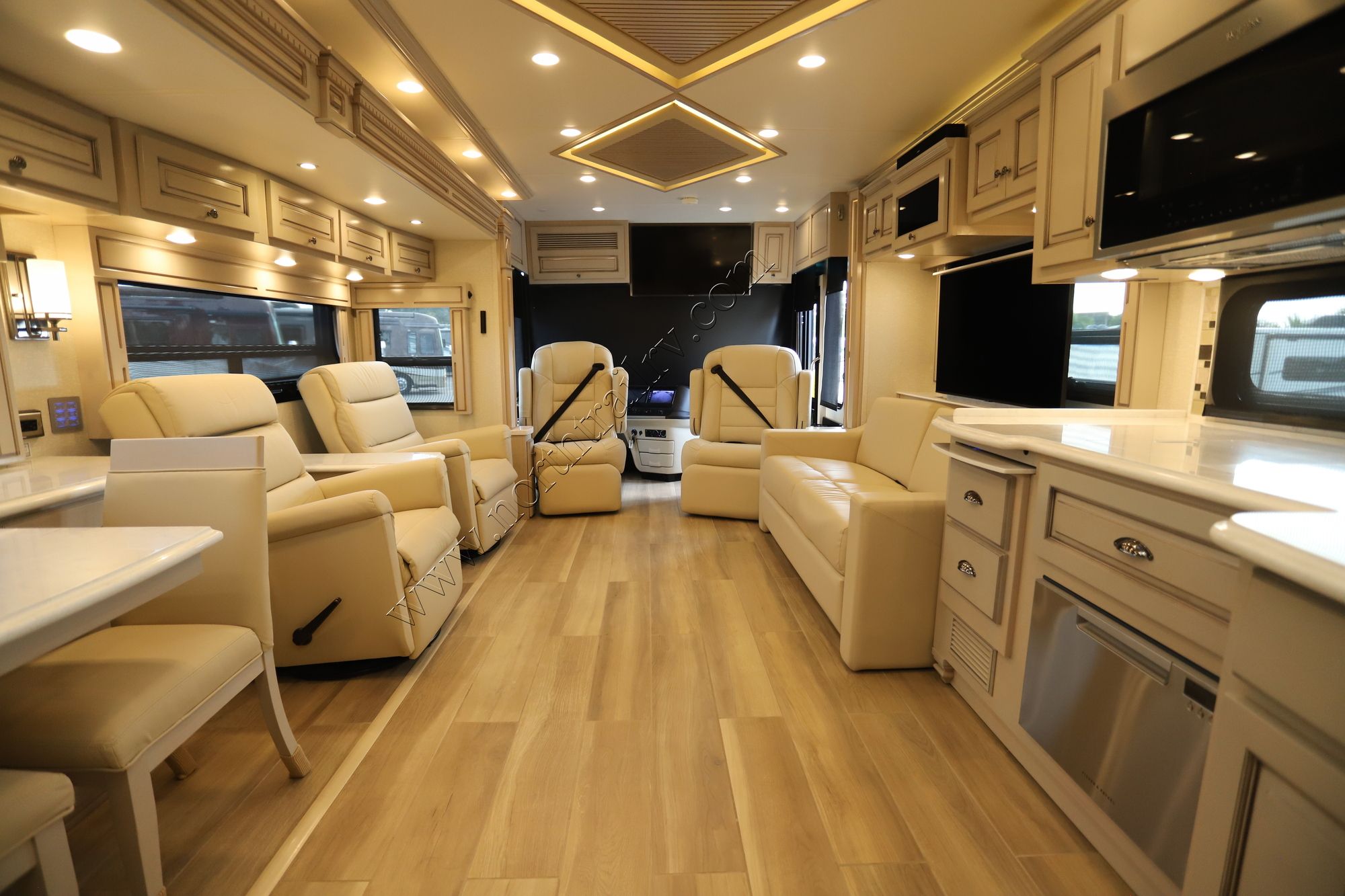 Used 2021 Newmar Dutch Star 4369 Class A  For Sale