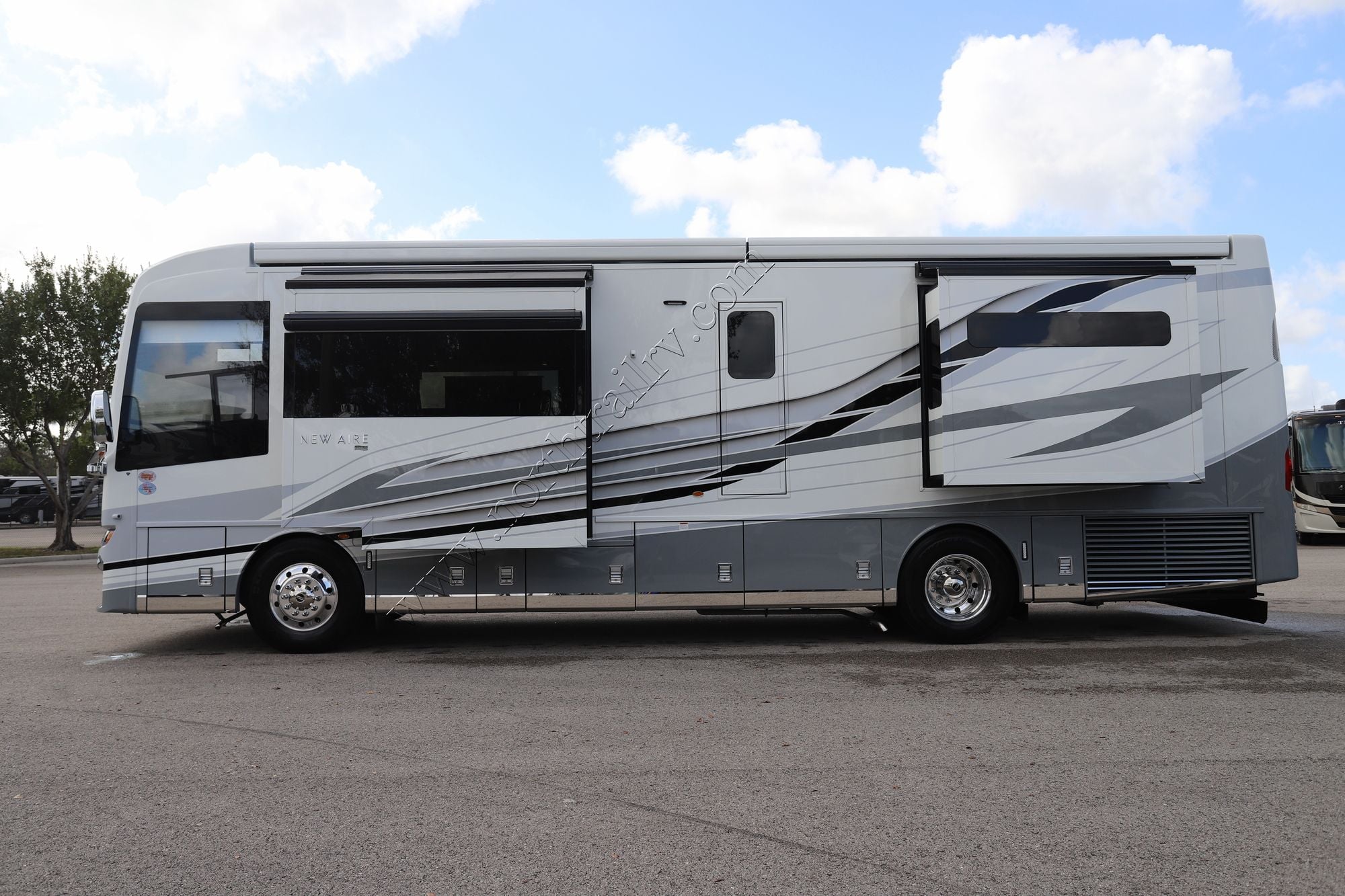 New 2027 Newmar New Aire 3543 Class A  For Sale