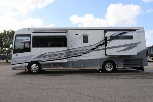 2027 Newmar New Aire 3543