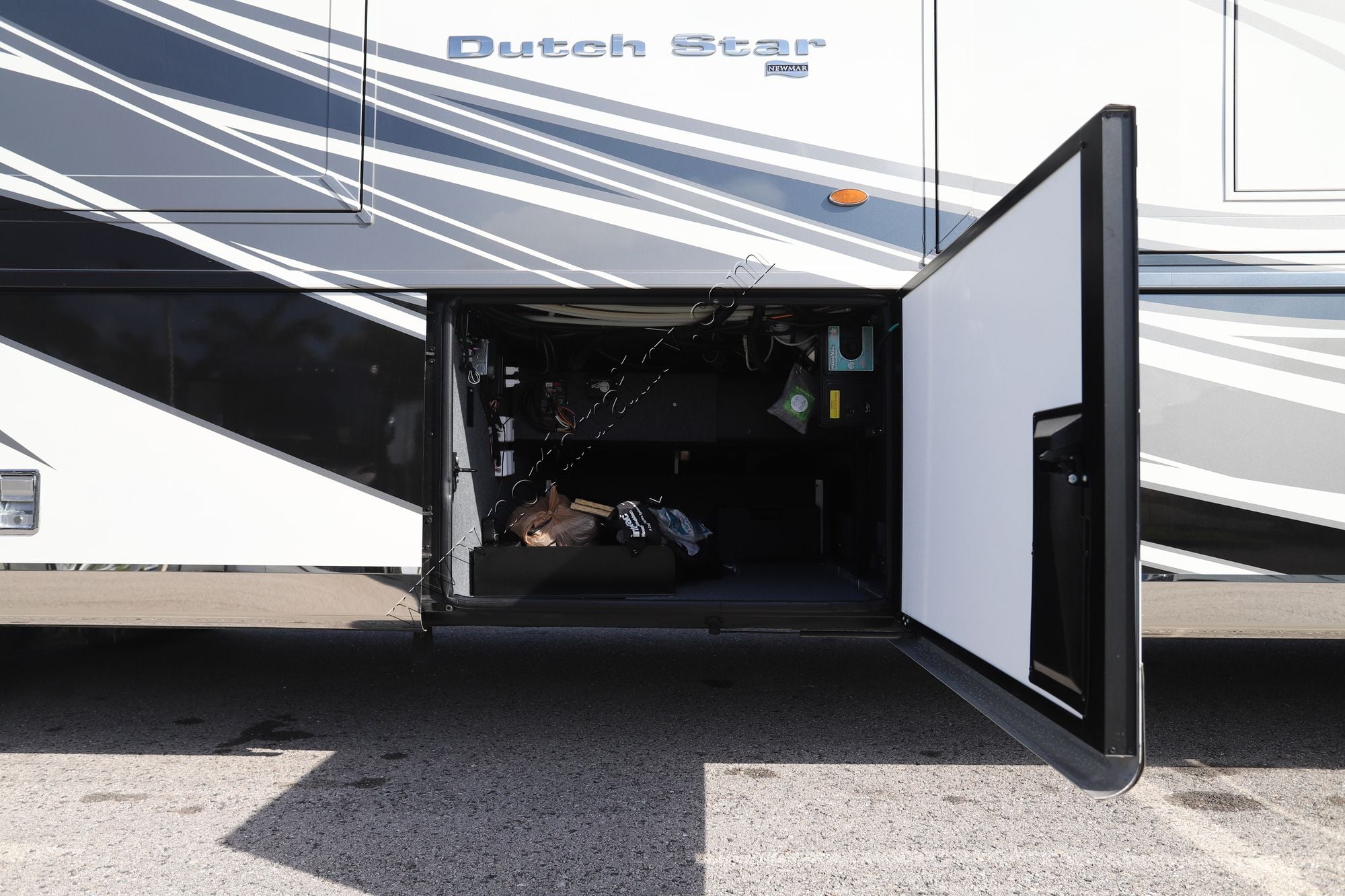 Used 2021 Newmar Dutch Star 4369 Class A  For Sale