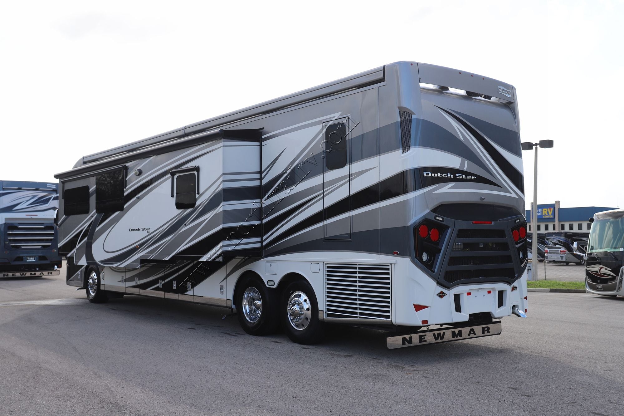 Used 2021 Newmar Dutch Star 4369 Class A  For Sale