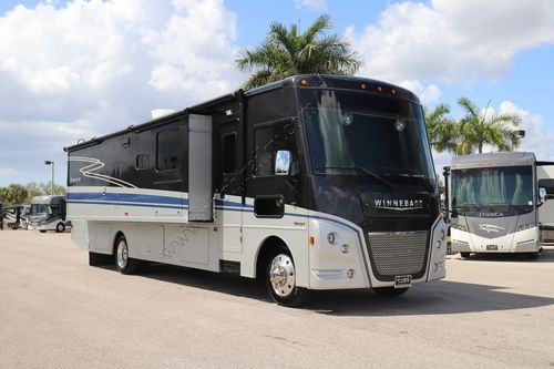 2022 Winnebago Adventurer 36Z