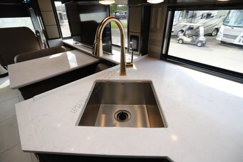 2027 Newmar New Aire 3543