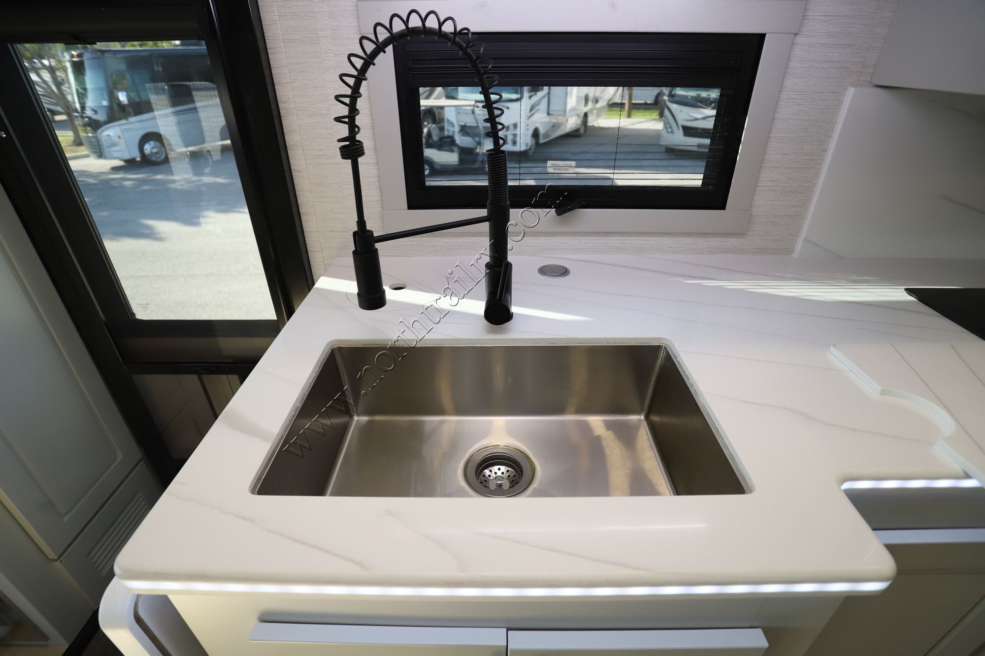 New 2026 Dynamax Dynaquest Xl 3400KD Super C  For Sale